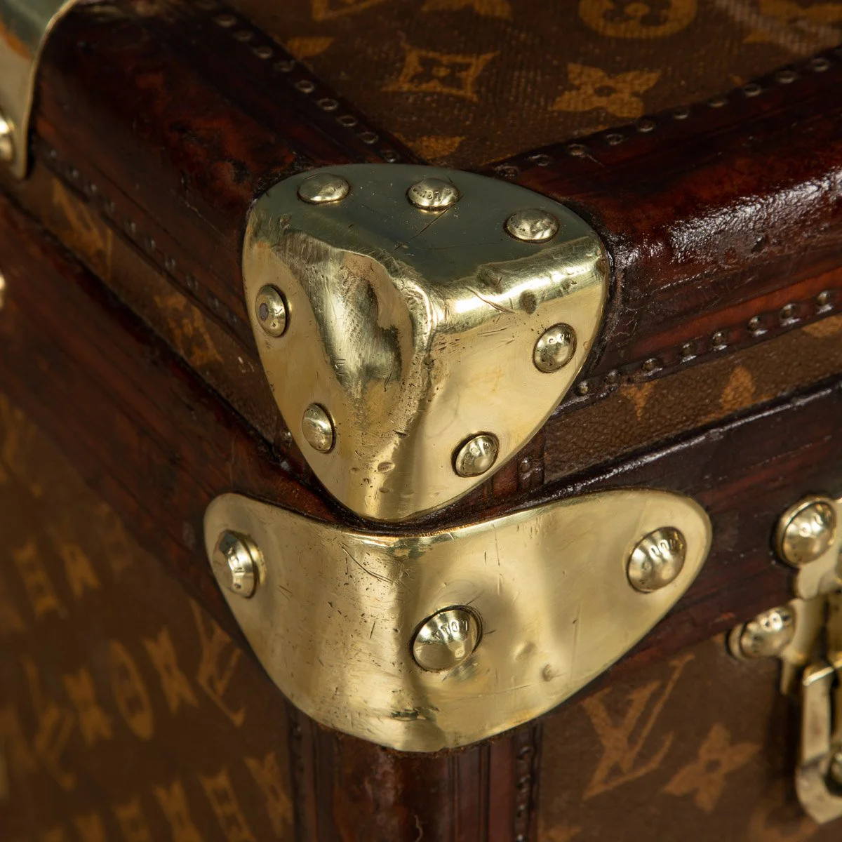 Pushkin Antiques - STUNNING 20thC LOUIS VUITTON CABIN TRUNK IN MONOGRAM CANVAS, PARIS c.1910 - 13.jpg