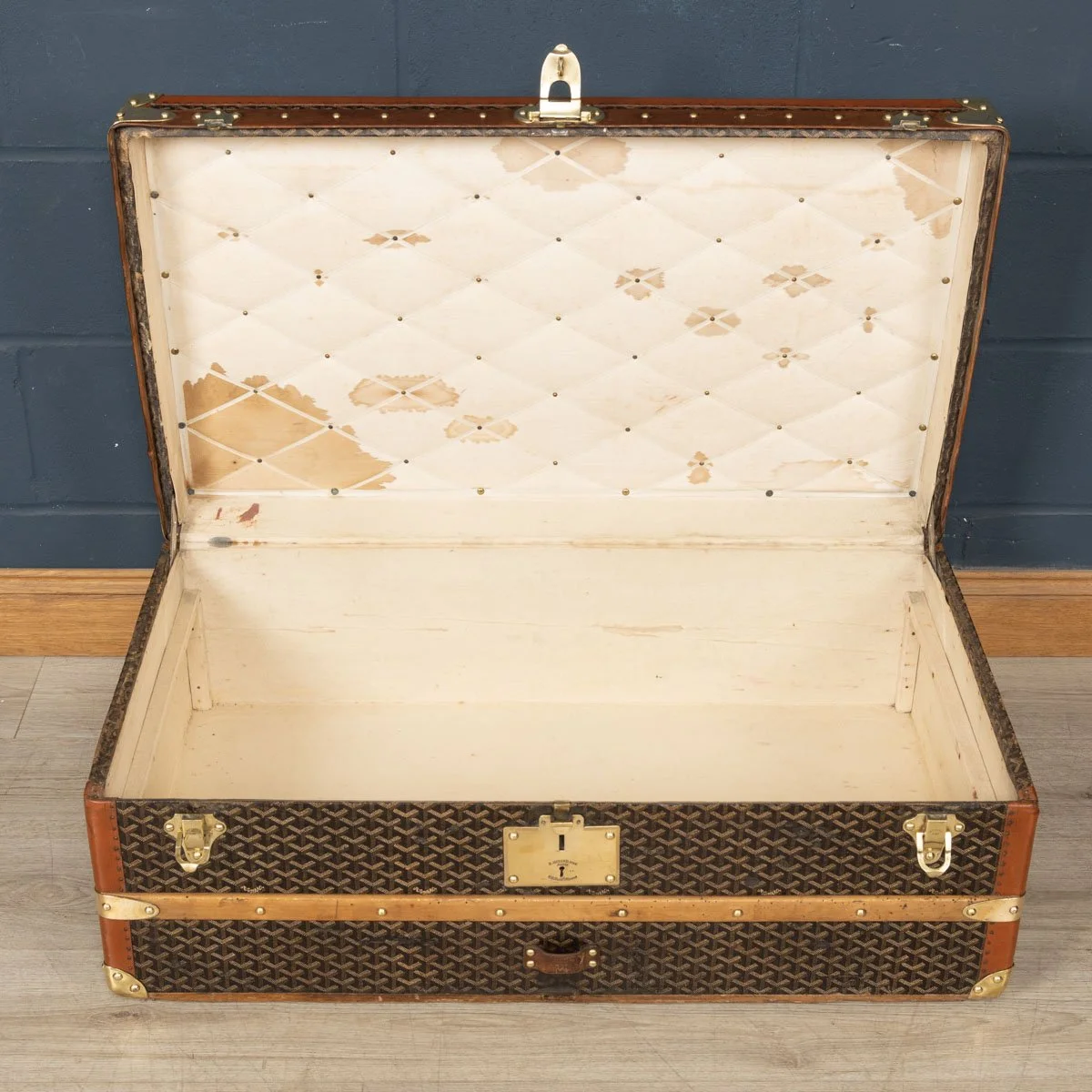 PUSHKIN ANTIQUES - ANTIQUE 20thC FRENCH CABIN TRUNK TRUNK BY GOYARD c.1900 - 23.jpg