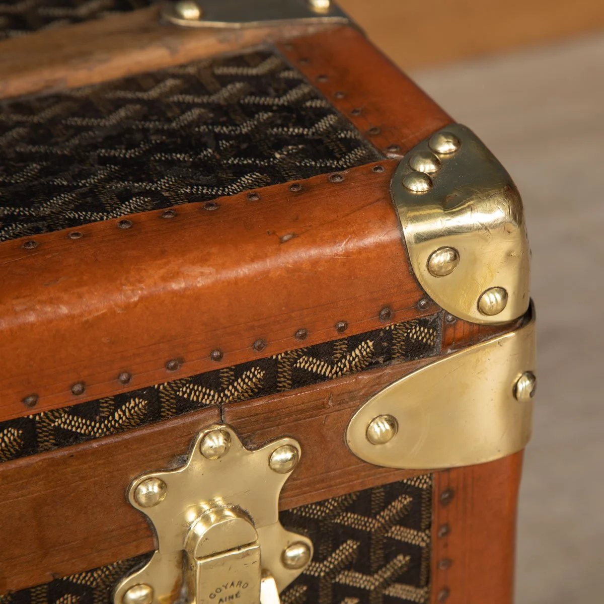PUSHKIN ANTIQUES - ANTIQUE 20thC FRENCH CABIN TRUNK TRUNK BY GOYARD c.1900 - 34.jpg