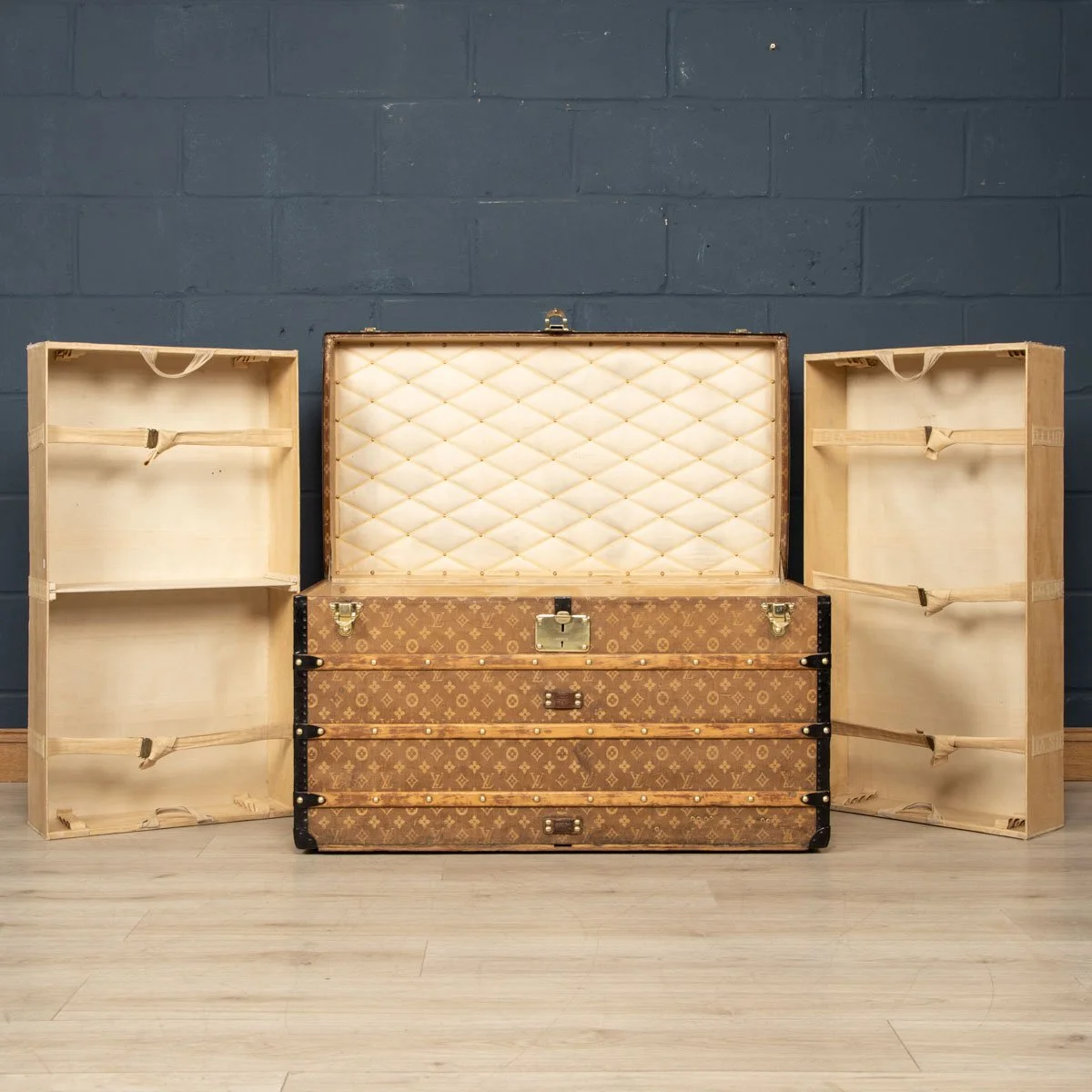 PUSHKIN ANTIQUES - ANTIQUE 20thC LOUIS VUITTON TRUNK IN WOVEN CANVAS, PARIS c.1900 - 24.jpg