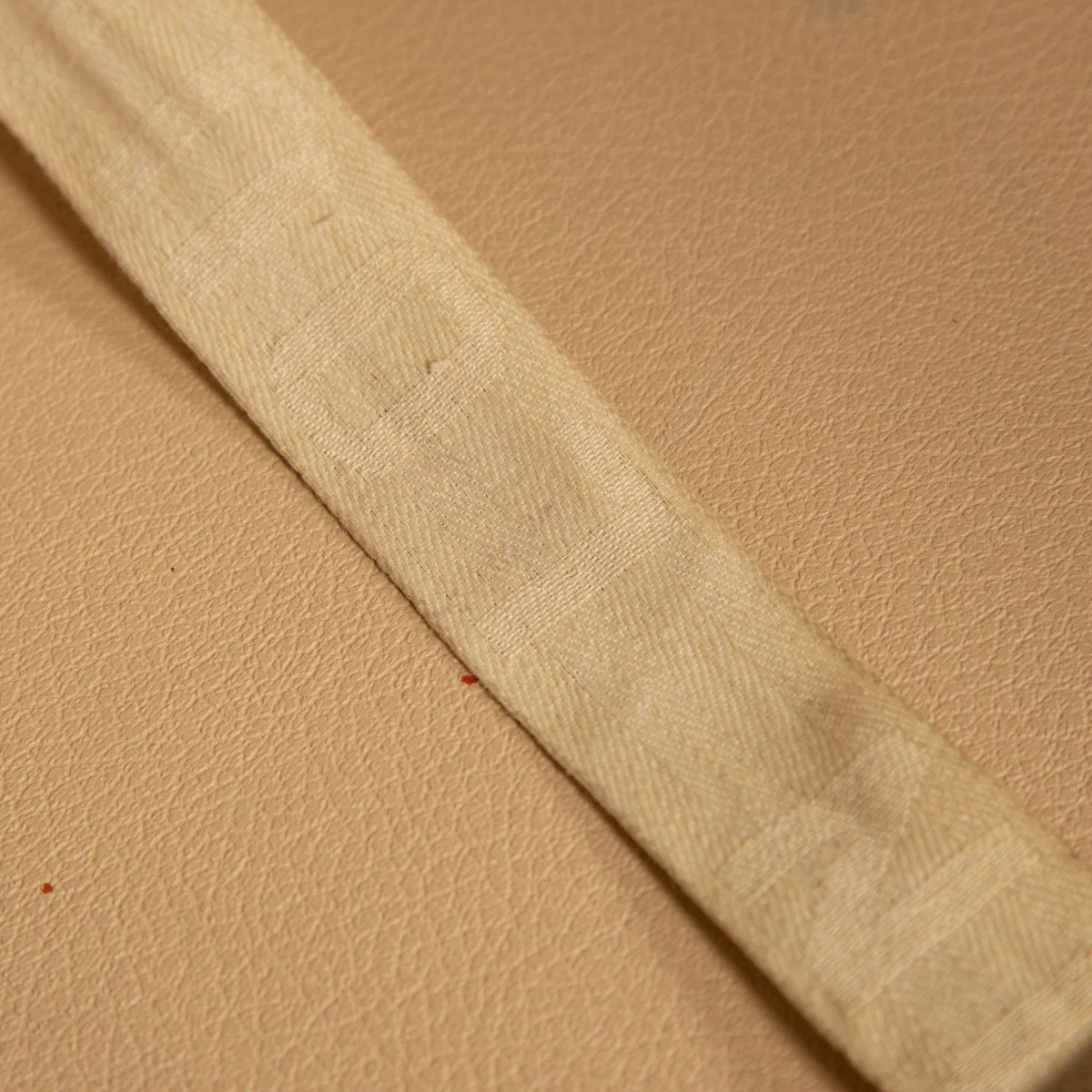 PUSHKIN ANTIQUES - LOUIS VUITTON SUITCASE IN MONOGRAM CANVAS, PARIS c.1970 4 - 25.jpg