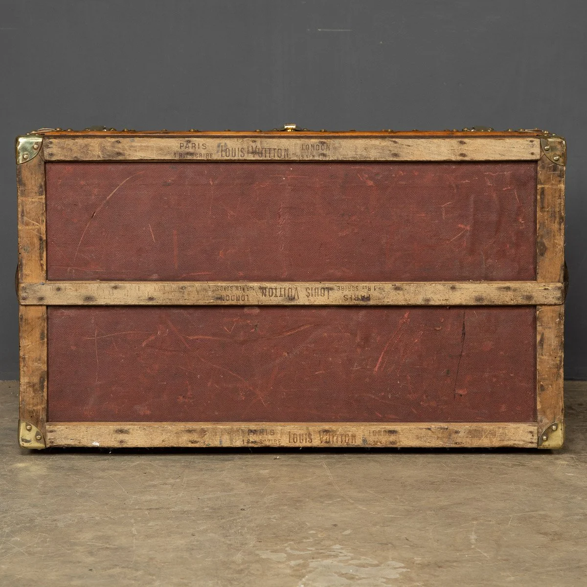 ANTIQUE 20thC LOUIS VUITTON CABIN TRUNK ON A BESPOKE BRASS STAND, PARIS c.1920 - 07.jpg