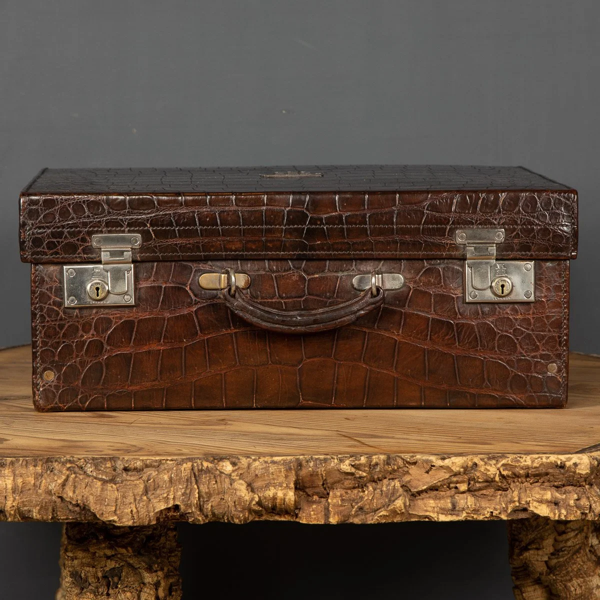 ANTIQUE 19thC VICTORIAN CROCODILE SKIN SUITCASE WITH A SILVER SHIP MOTIF c.1890 - 03.jpg