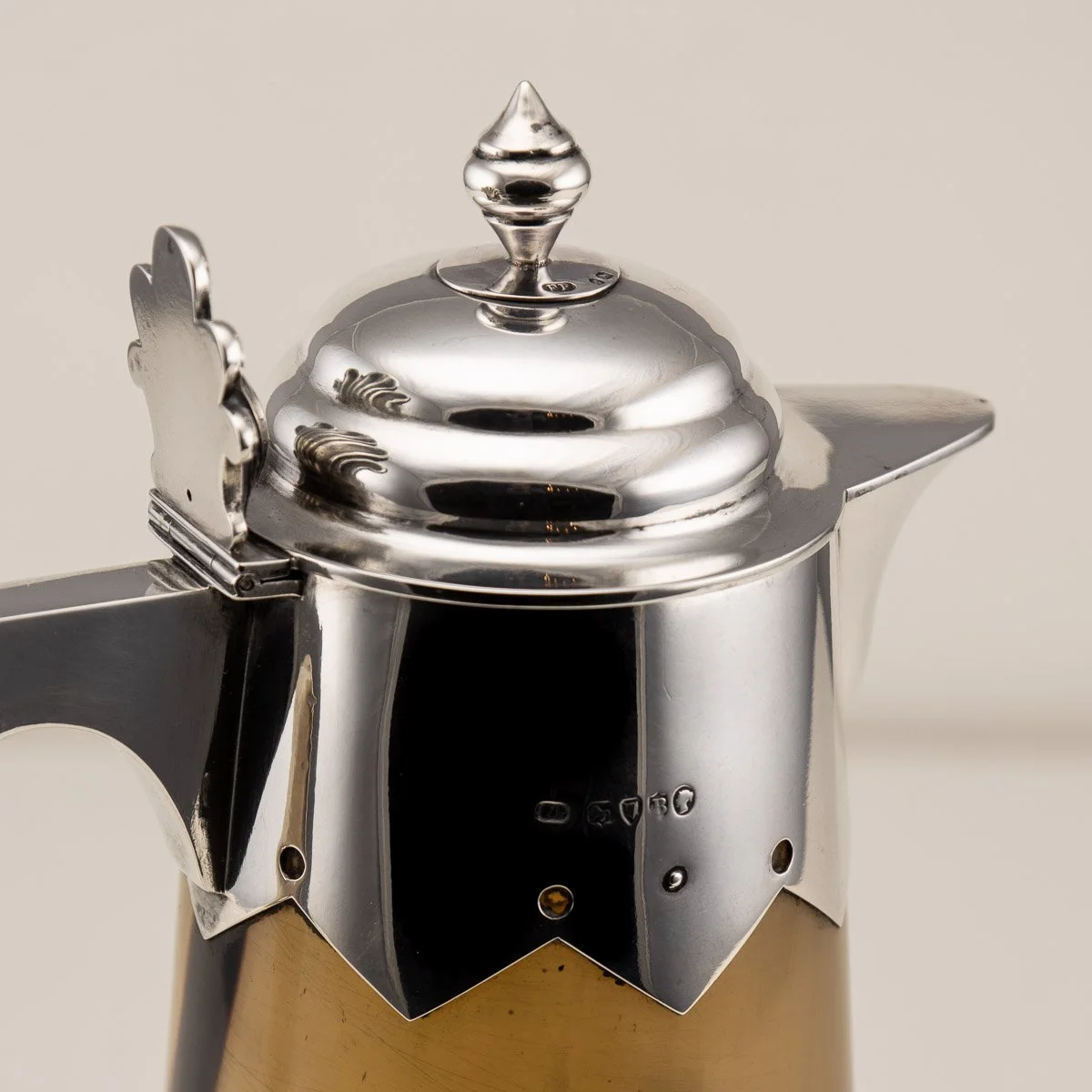 ANTIQUE 19thC VICTORIAN SOLID SILVER & HORN CLARET JUG & BEAKERS c.1877 - 12.jpg