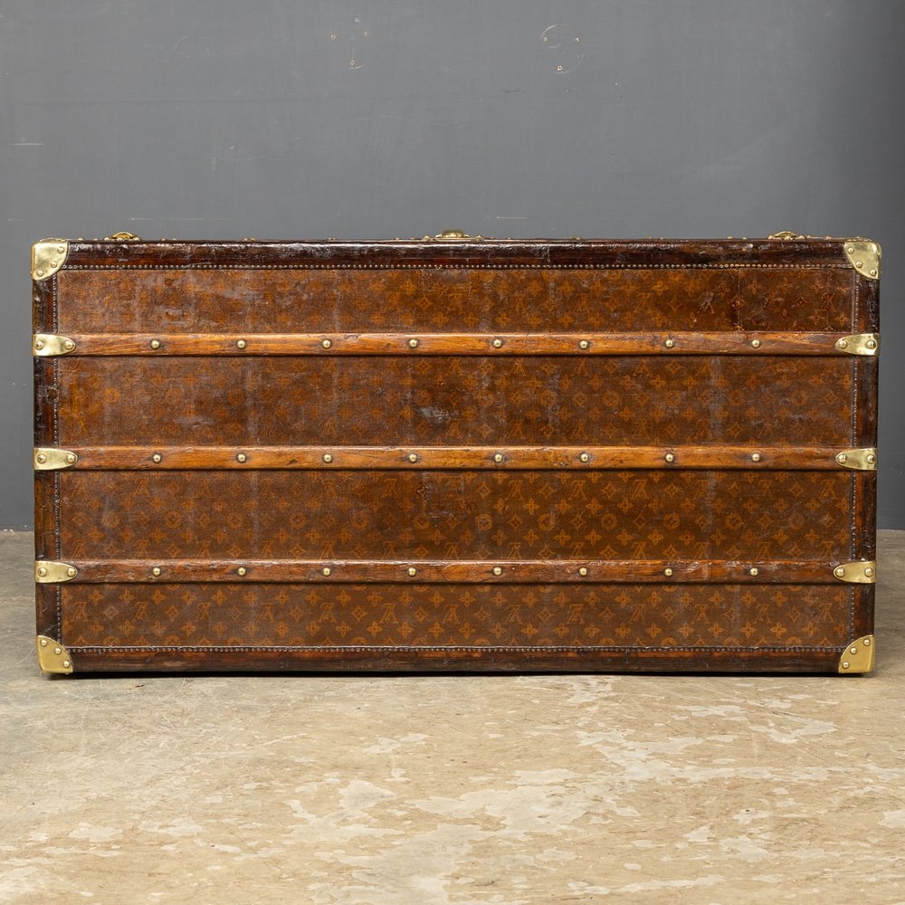 Louis Vuitton Malle Courrier cargo trunk, 1910