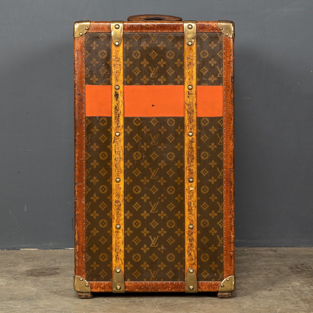 Pushkin Antiques - ANTIQUE 20thC RARE LOUIS VUITTON MONOGRAMED LIBRARY TRUNK c.1920 - 09.jpg