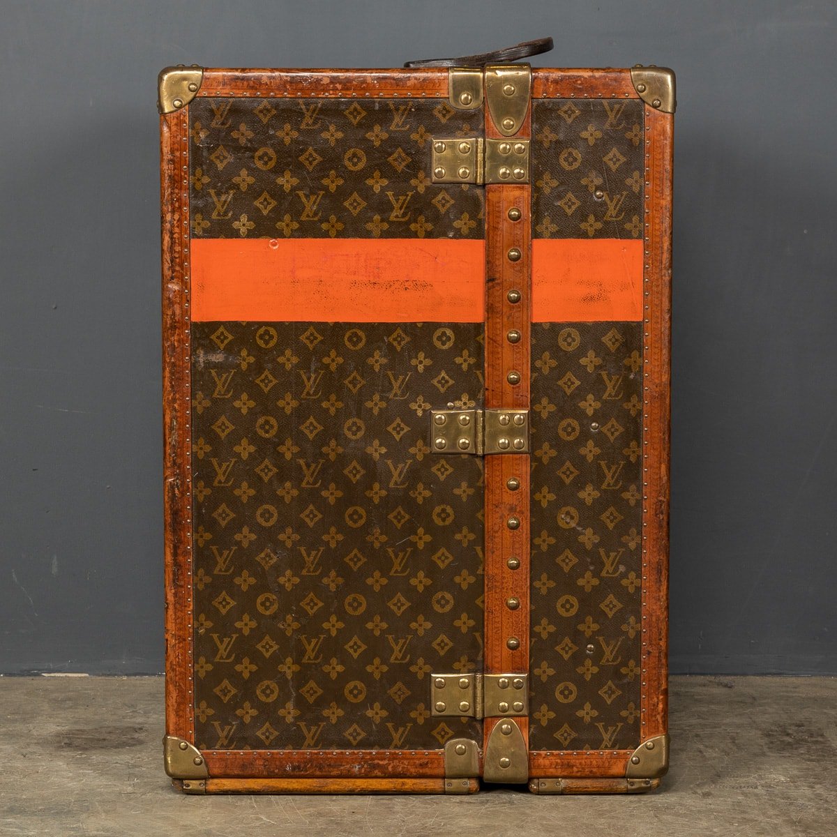 Pushkin Antiques - ANTIQUE 20thC RARE LOUIS VUITTON MONOGRAMED LIBRARY TRUNK c.1920 - 10.jpg
