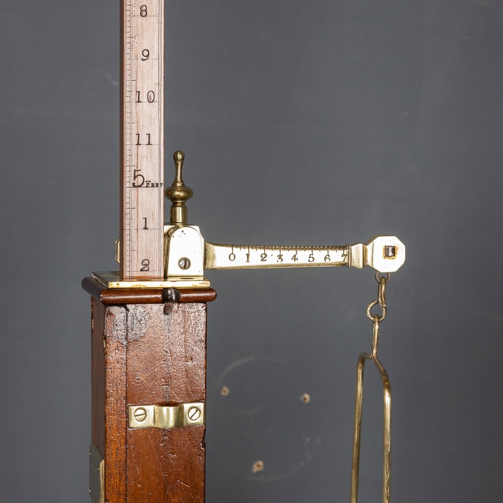 ANTIQUE 20thC EDWARDIAN OAK HUMAN WEIGHING SCALES, SHORT & FANNER c.1900 —  Pushkin Antiques