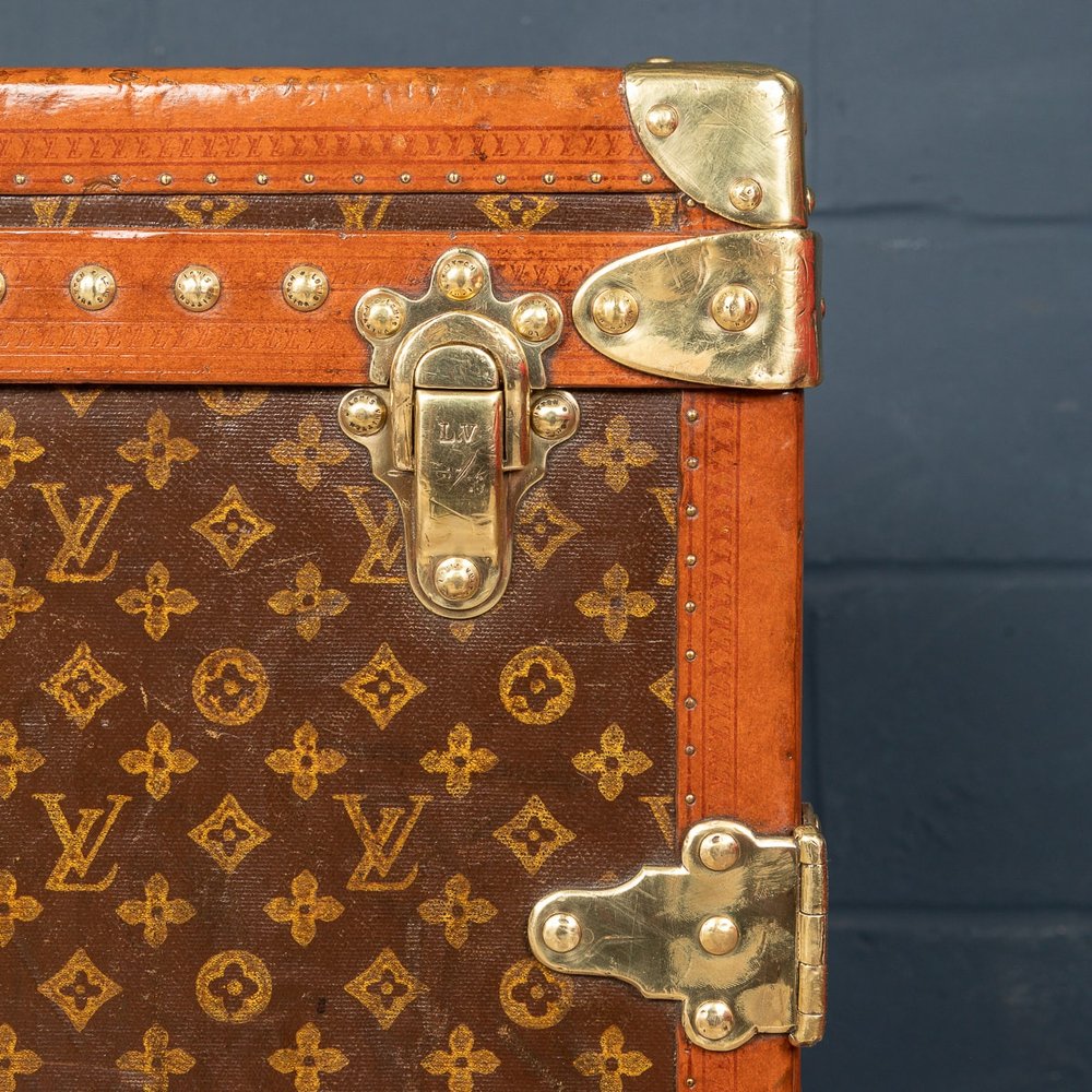 Fabulous Vintage Louis Vuitton Style Travel Vanity Case 