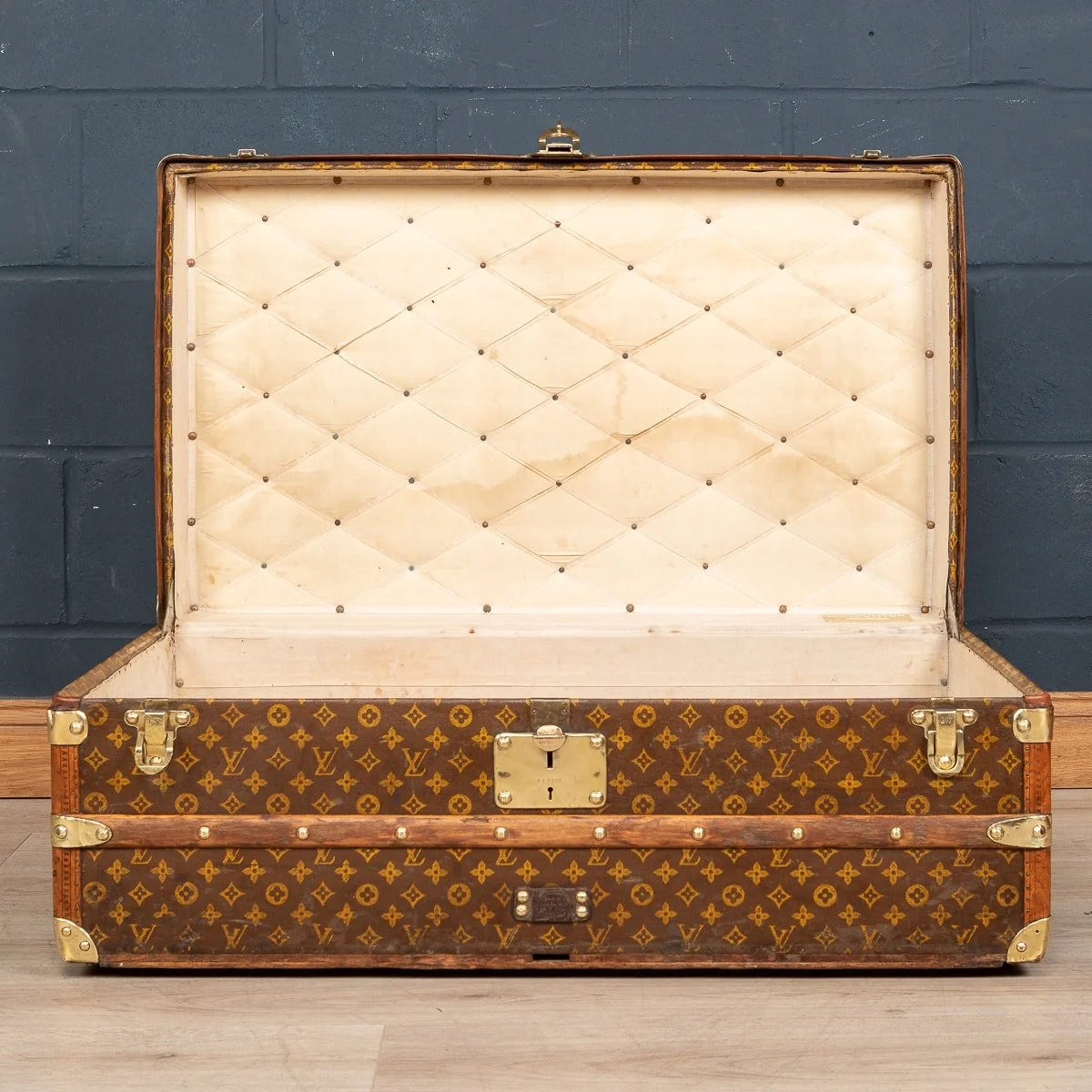 PUSHKIN ANTIQUES - ANTIQUE 20thC LOUIS VUITTON CABIN TRUNK IN MONOGRAM CANVAS, FRANCE c.1930 - 10.jpg