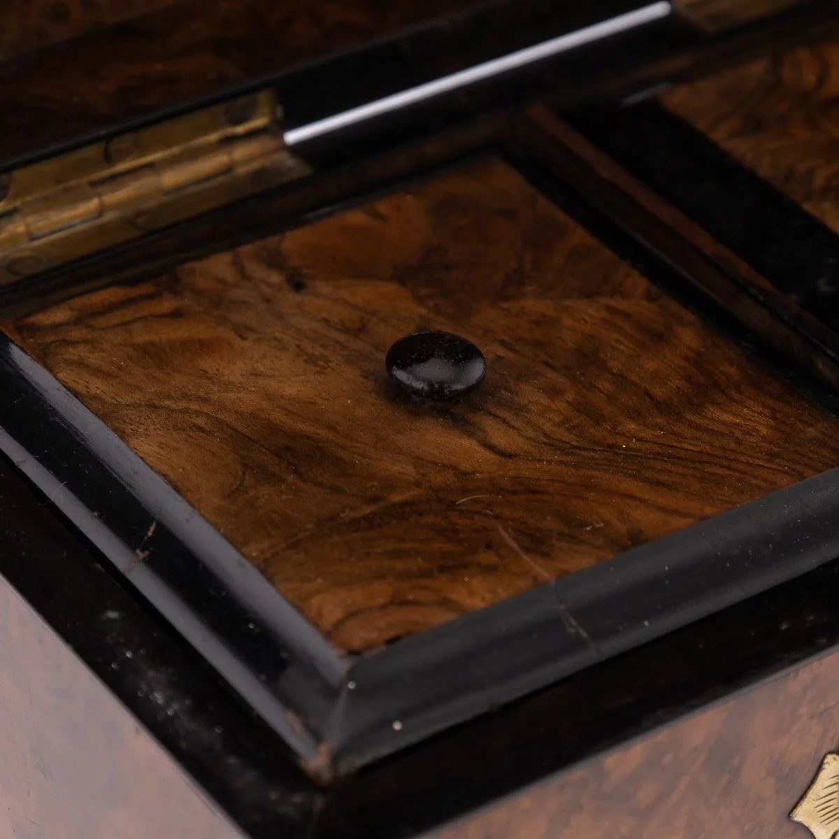 PUSHKIN ANTIQUES - ANTIQUE 19thC VICTORIAN BRASS & BURR WALNUT DOUBLE TEA CADDY CHEST c.1860 - 17.jpg