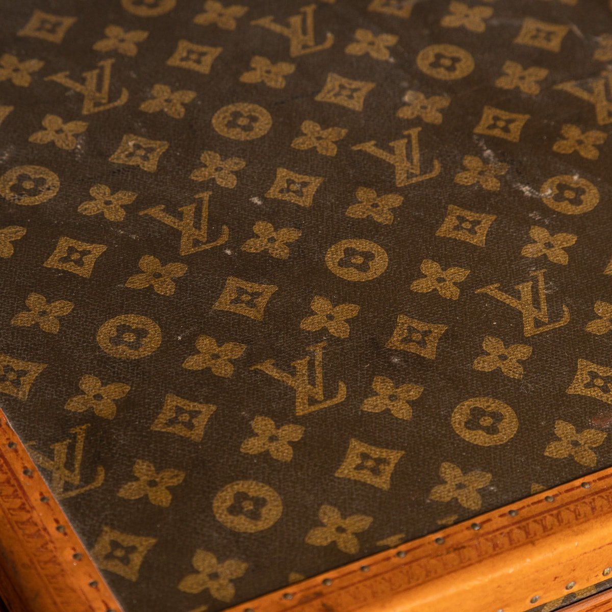 PUSHKIN ANTIQUES - ANTIQUE 20thC LOUIS VUITTON OVERNIGHT SUITCASE IN MONOGRAM CANVAS, PARIS c.1920 - 16.jpg