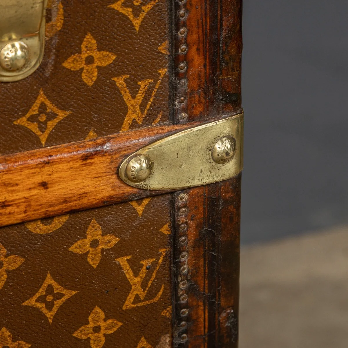 PUSHKIN ANTIQUES - 20thC LOUIS VUITTON CABIN TRUNK IN MONOGRAM CANVAS, PARIS c.1930 - 30.jpg