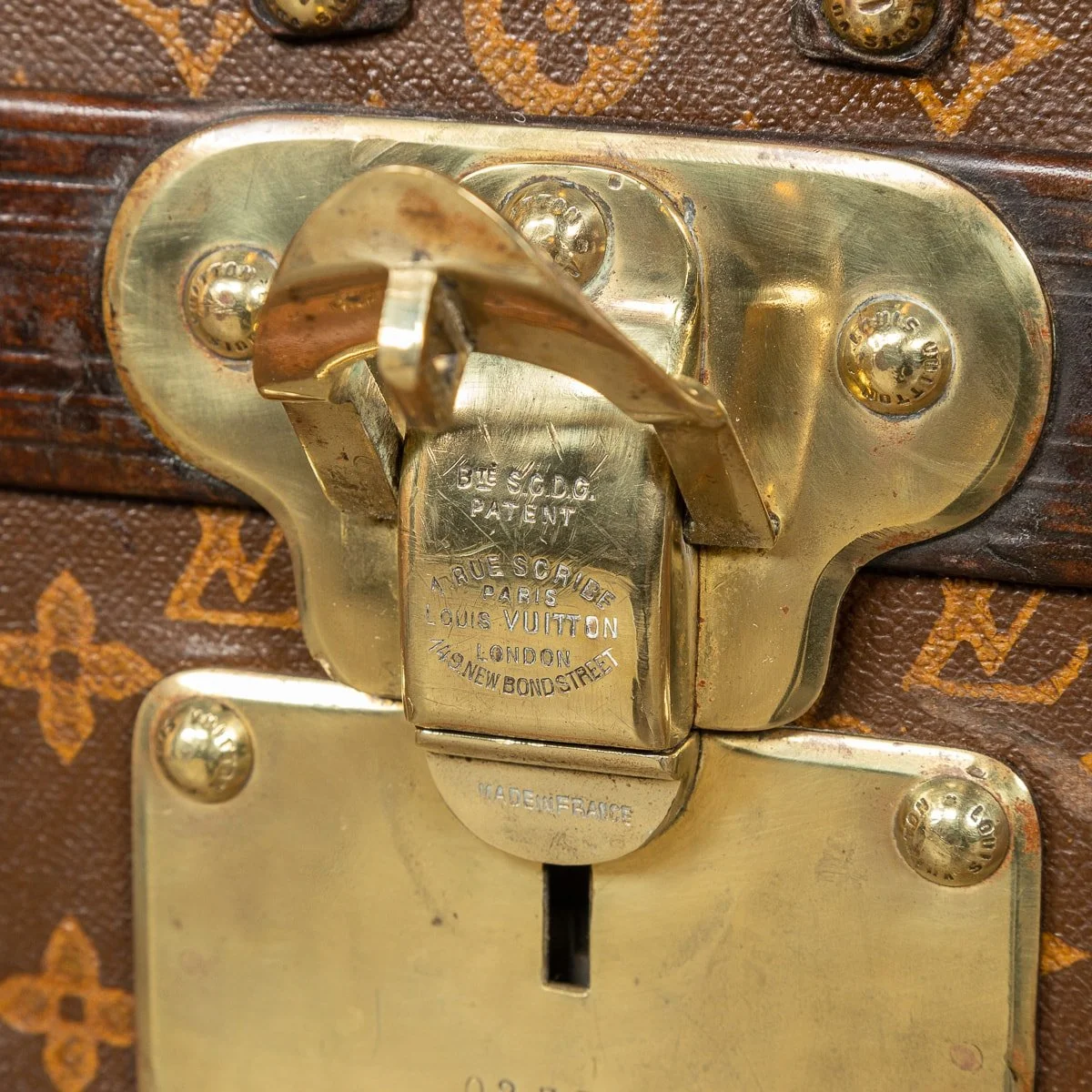 PUSHKIN ANTIQUES - 20thC LOUIS VUITTON CABIN TRUNK IN MONOGRAM CANVAS, PARIS c.1930 - 36.jpg
