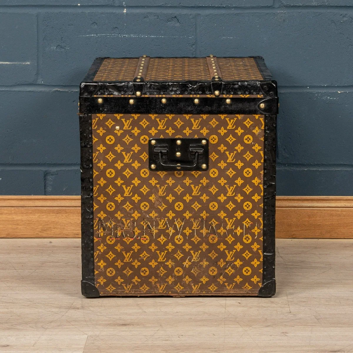 PUSHKIN ANTIQUES - ANTIQUE 20thC LOUIS VUITTON HAT TRUNK c.1900 - 07.jpg