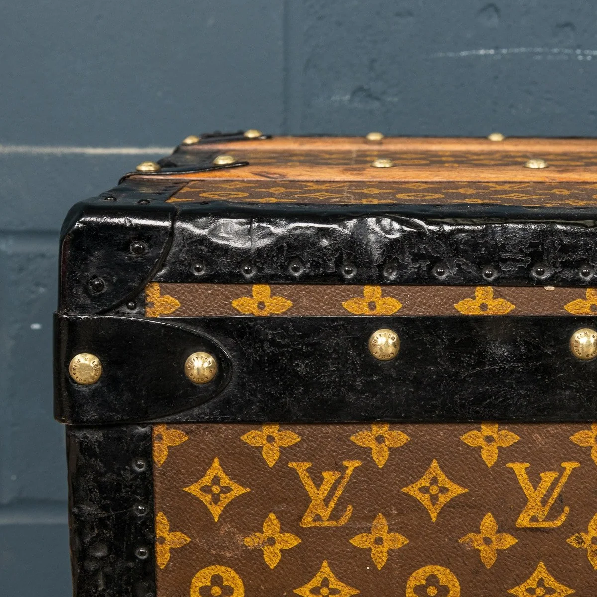PUSHKIN ANTIQUES - ANTIQUE 20thC LOUIS VUITTON HAT TRUNK c.1900 - 16.jpg