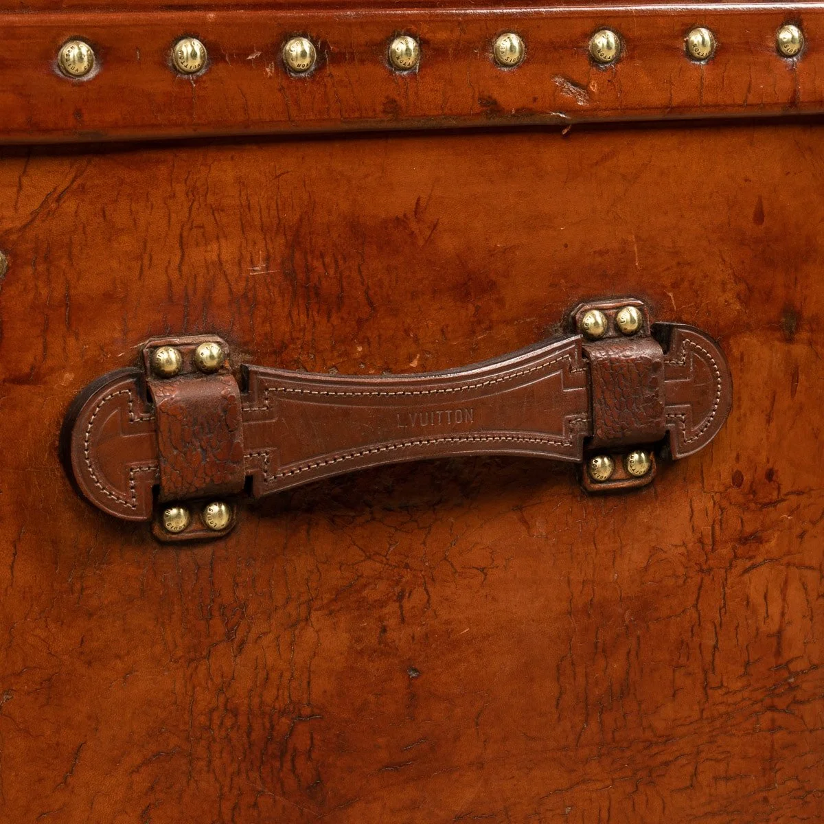 PUSHKIN ANTIQUES - 20thC LOUIS VUITTON COURIER TRUNK IN NATURAL COW HIDE, PARIS c.1930 - 31.jpg