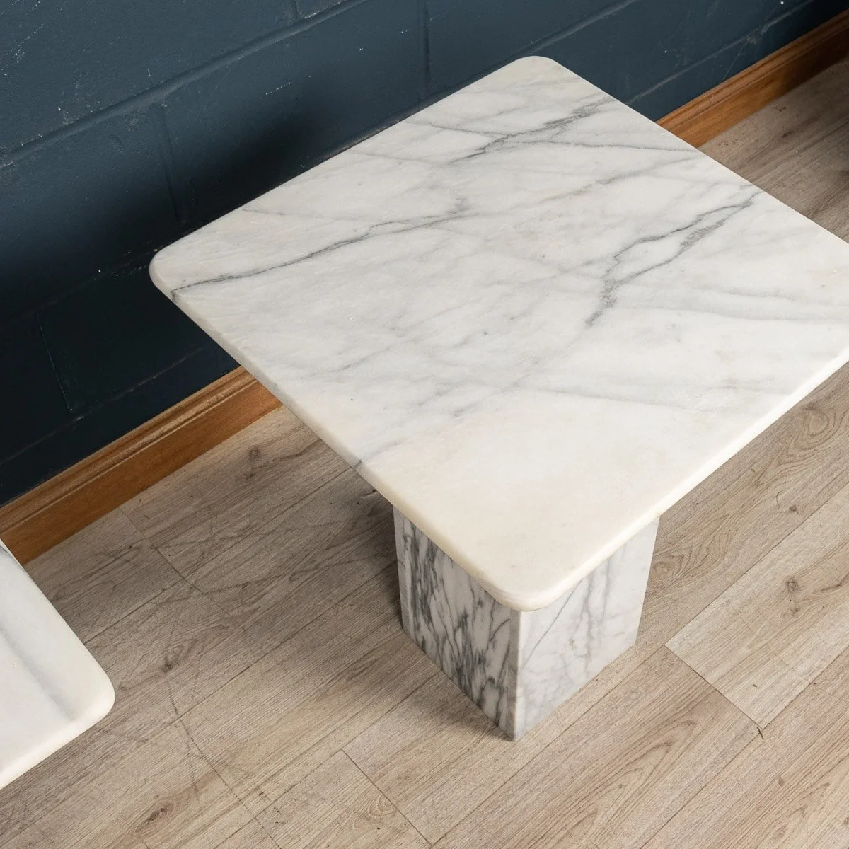 PUSHKIN ANTIQUES - LATE 20thC LARGE PAIR OF SIDE TABLES IN CALACATTA MARBLE, ITALY - 13.jpg