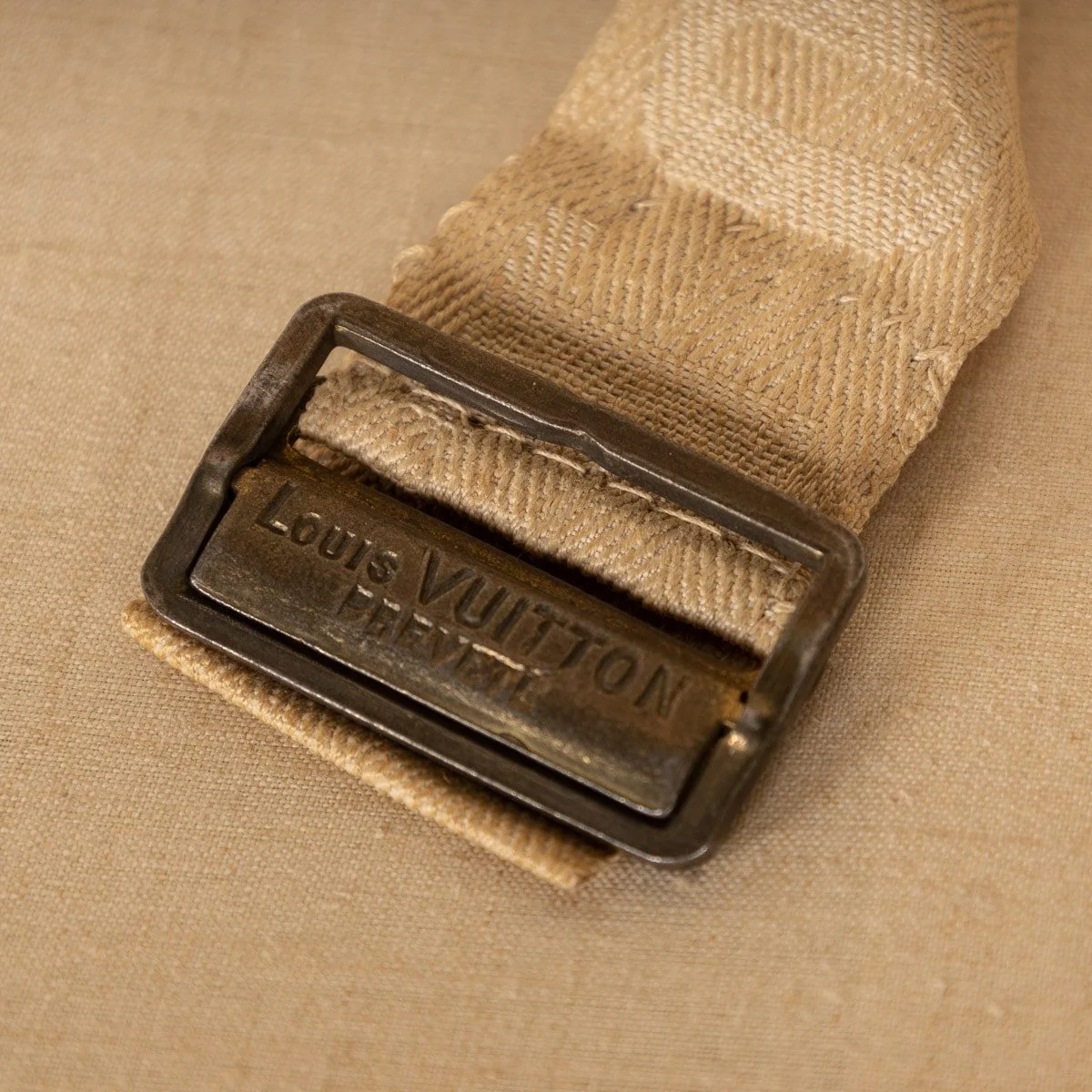 PUSHKIN ANTIQUES - MID 20thC LOUIS VUITTON SUITCASE IN MONOGRAM CANVAS, PARIS - 169.jpg