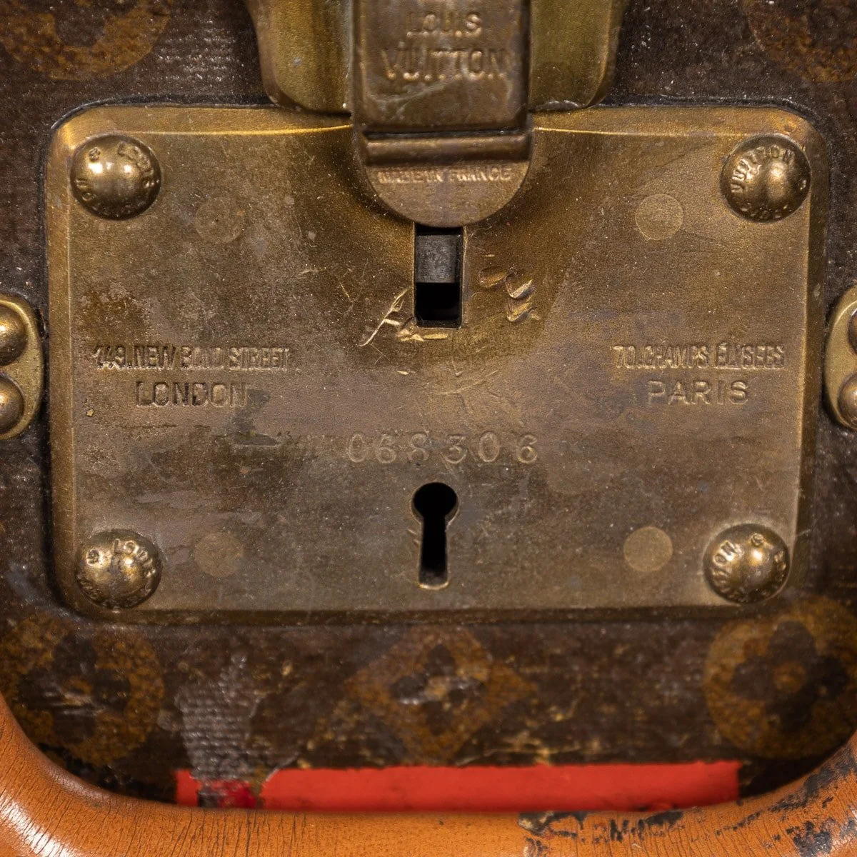 PUSHKIN ANTIQUES - MID 20thC LOUIS VUITTON SUITCASE IN MONOGRAM CANVAS, PARIS - 131.jpg