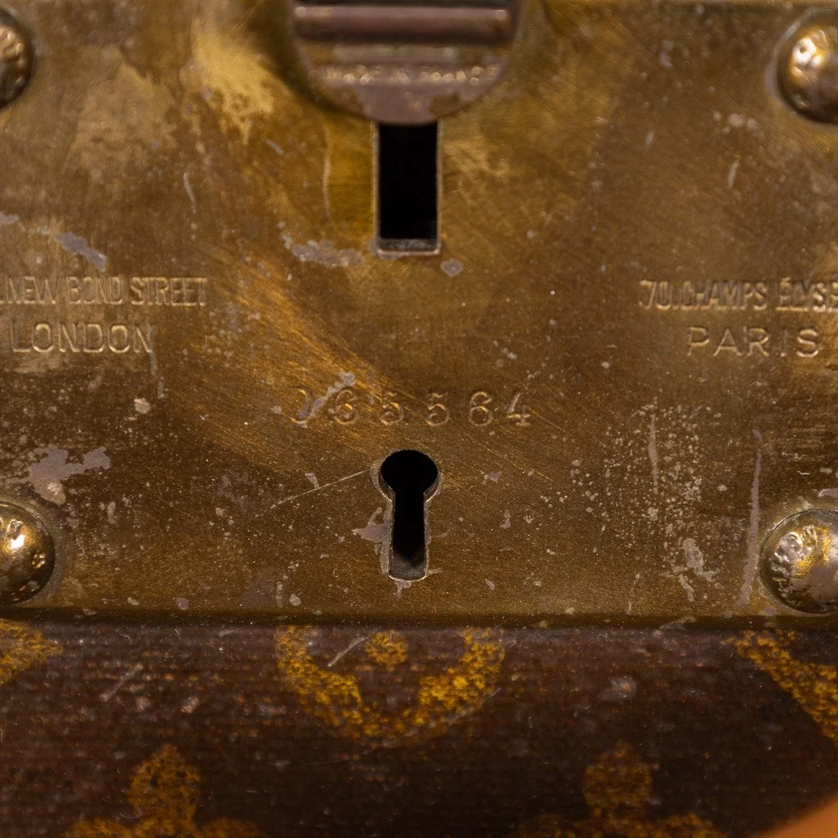 PUSHKIN ANTIQUES - MID 20thC LOUIS VUITTON SUITCASE IN MONOGRAM CANVAS, PARIS - 99.jpg