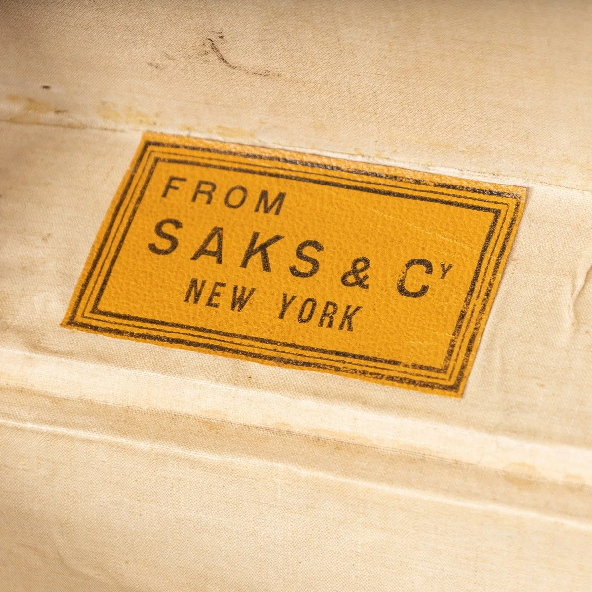 PUSHKIN ANTIQUES - MID 20thC LOUIS VUITTON SUITCASE IN MONOGRAM CANVAS, PARIS - 47.jpg