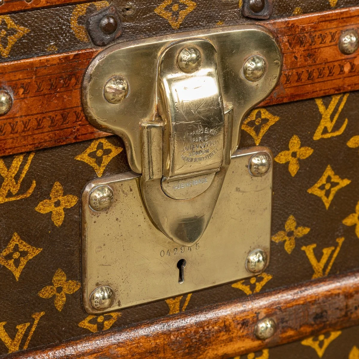 PUSHKIN ANTIQUES - ANTIQUE 20thC LOUIS VUITTON CABIN TRUNK IN MONOGRAM CANVAS, PARIS c.1920 - 20.jpg