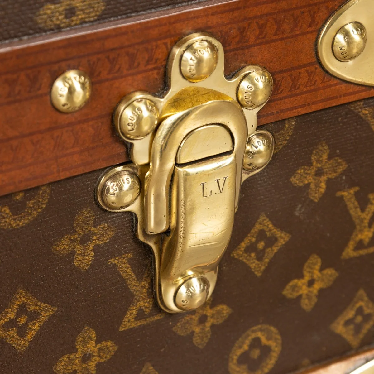 PUSHKIN ANTIQUES - ANTIQUE 20thC LOUIS VUITTON CABIN TRUNK IN MONOGRAM CANVAS, PARIS c.1930 - 27.jpg