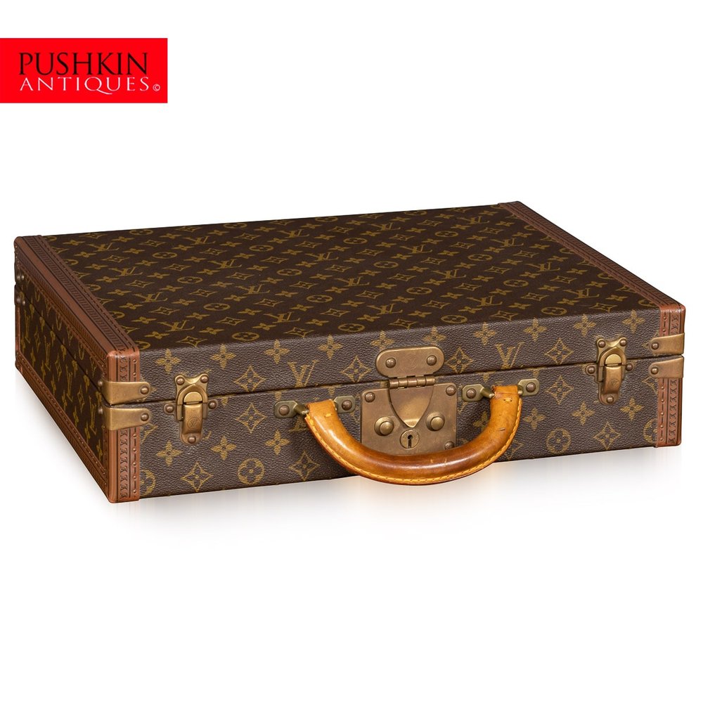 20thC LOUIS VUITTON CUSTOM FITTED WATCH CASE, FRANCE — Pushkin