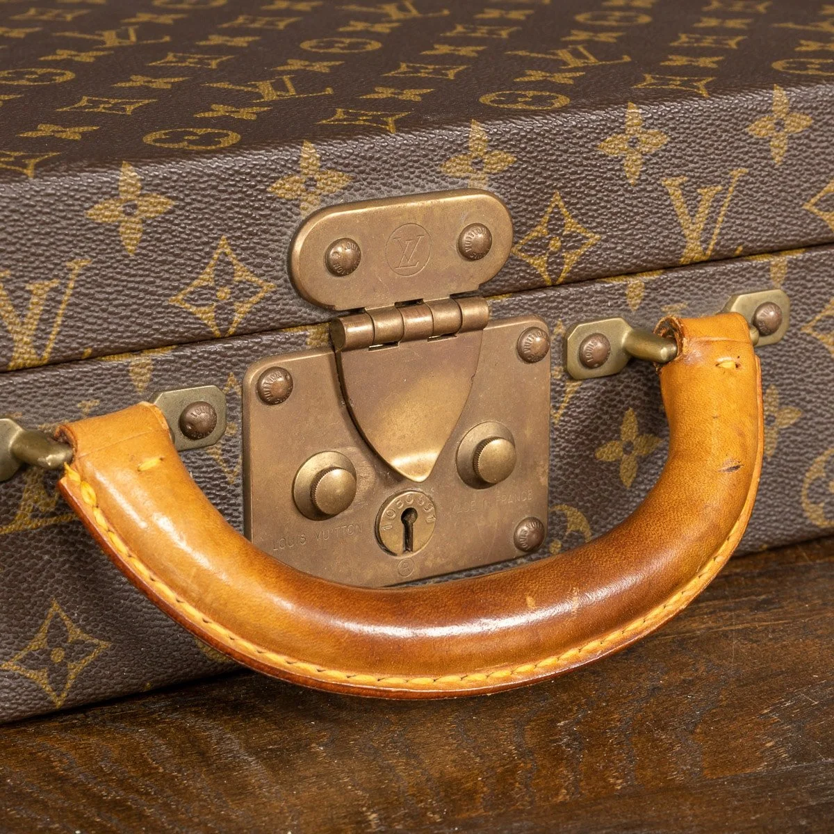 PUSHKIN ANTIQUES - 20thC LOUIS VUITTON CUSTOM FITTED WATCH CASE, FRANCE 2 - 21.jpg