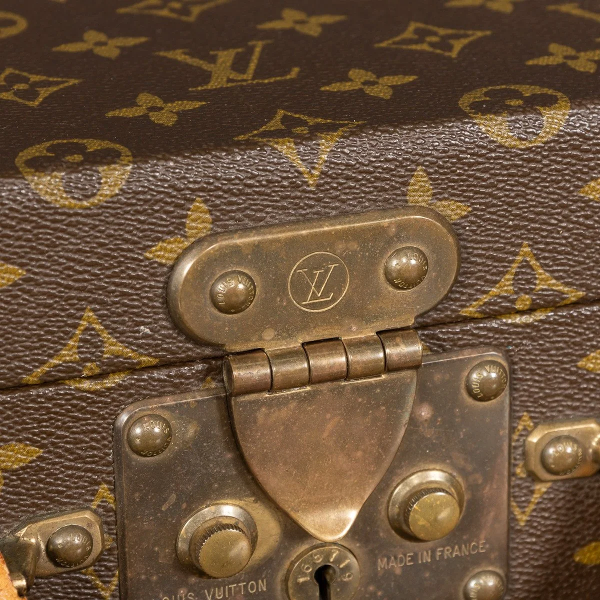 PUSHKIN ANTIQUES - A 20thC LOUIS VUITTON CUSTOM FITTED WATCH CASE, FRANCE - 21.jpg