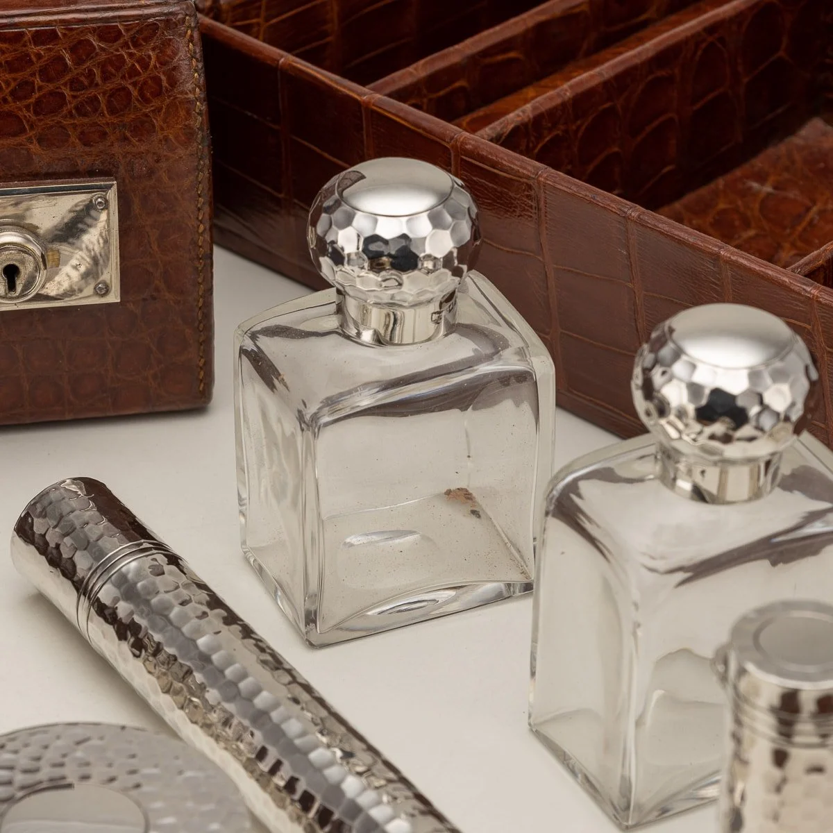 PUSHKIN ANTIQUES - ANTIQUE 20thC BRITISH MADE CROCODILE TRAVEL OVERNIGHT VANITY CASE c.1900 - 31.jpg