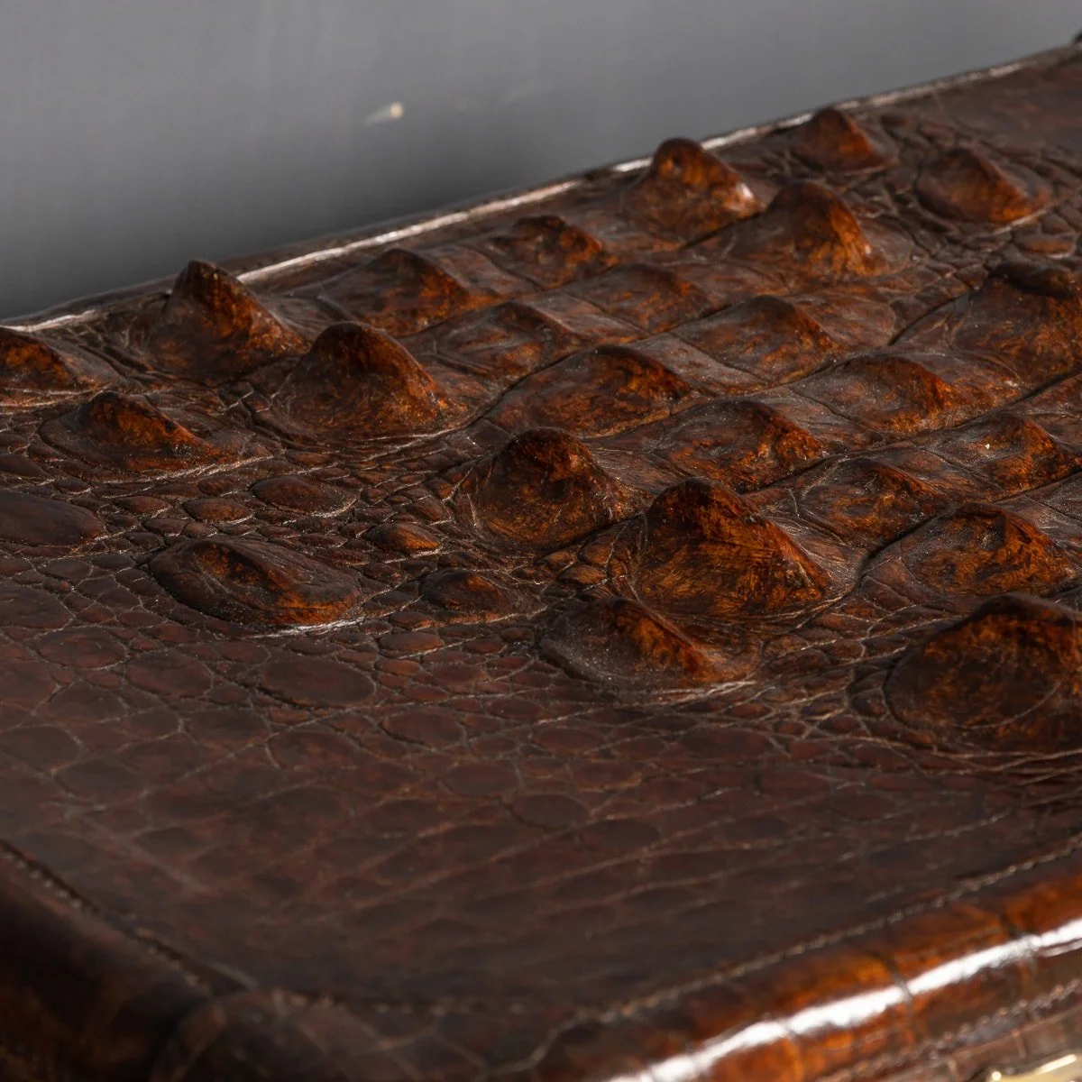 PUSHKIN ANTIQUES - ANTIQUE 20thC BRITISH MADE CROCODILE TRAVEL PICNICK CASE c.1900 - 23.jpg