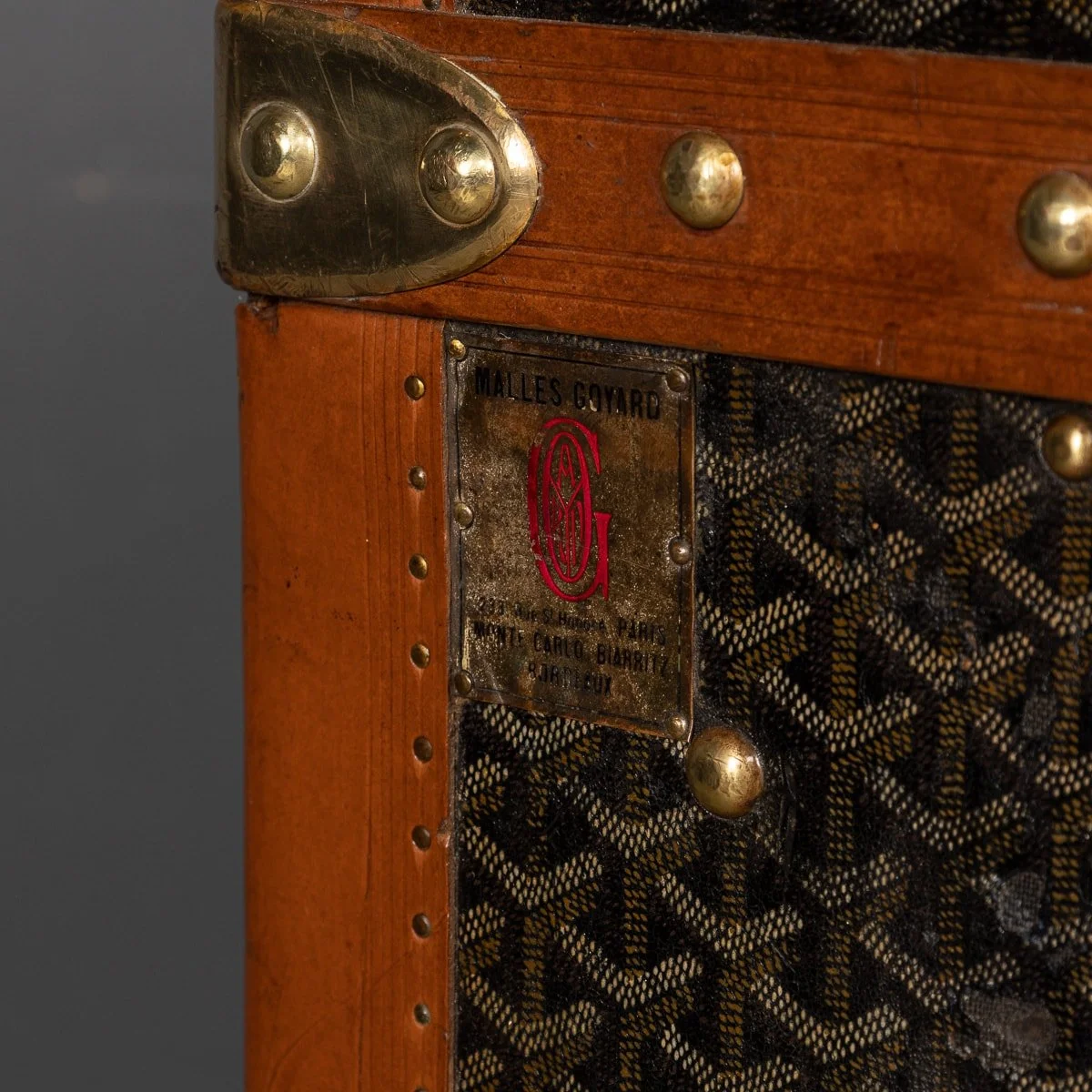 PUSHKIN ANTIQUES - ANTIQUE 20thC GOYARD STEAMER TRUNK WITH CHEVRON PATTERN, PARIS c.1920 - 39.jpg