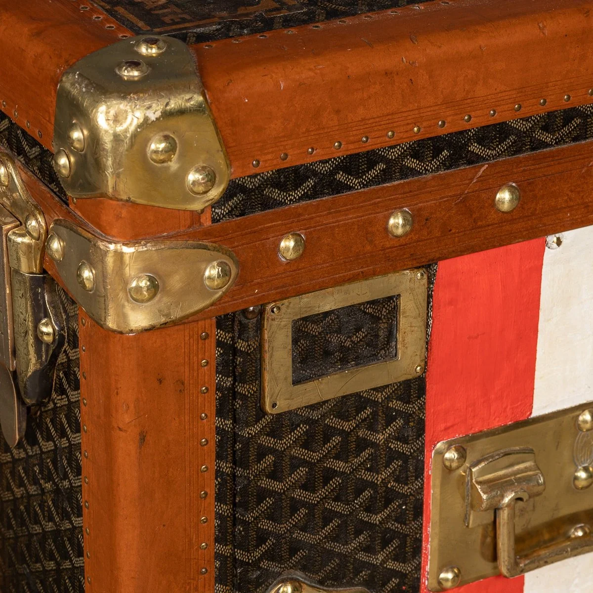 PUSHKIN ANTIQUES - ANTIQUE 20thC GOYARD STEAMER TRUNK WITH CHEVRON PATTERN, PARIS c.1920 - 52.jpg