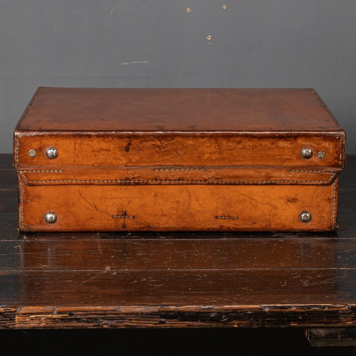 PUSHKIN ANTIQUES - ANTIQUE 20thC SMALL BRIDLE LEATHER HAT TRUNK c.1920 - 06.jpg