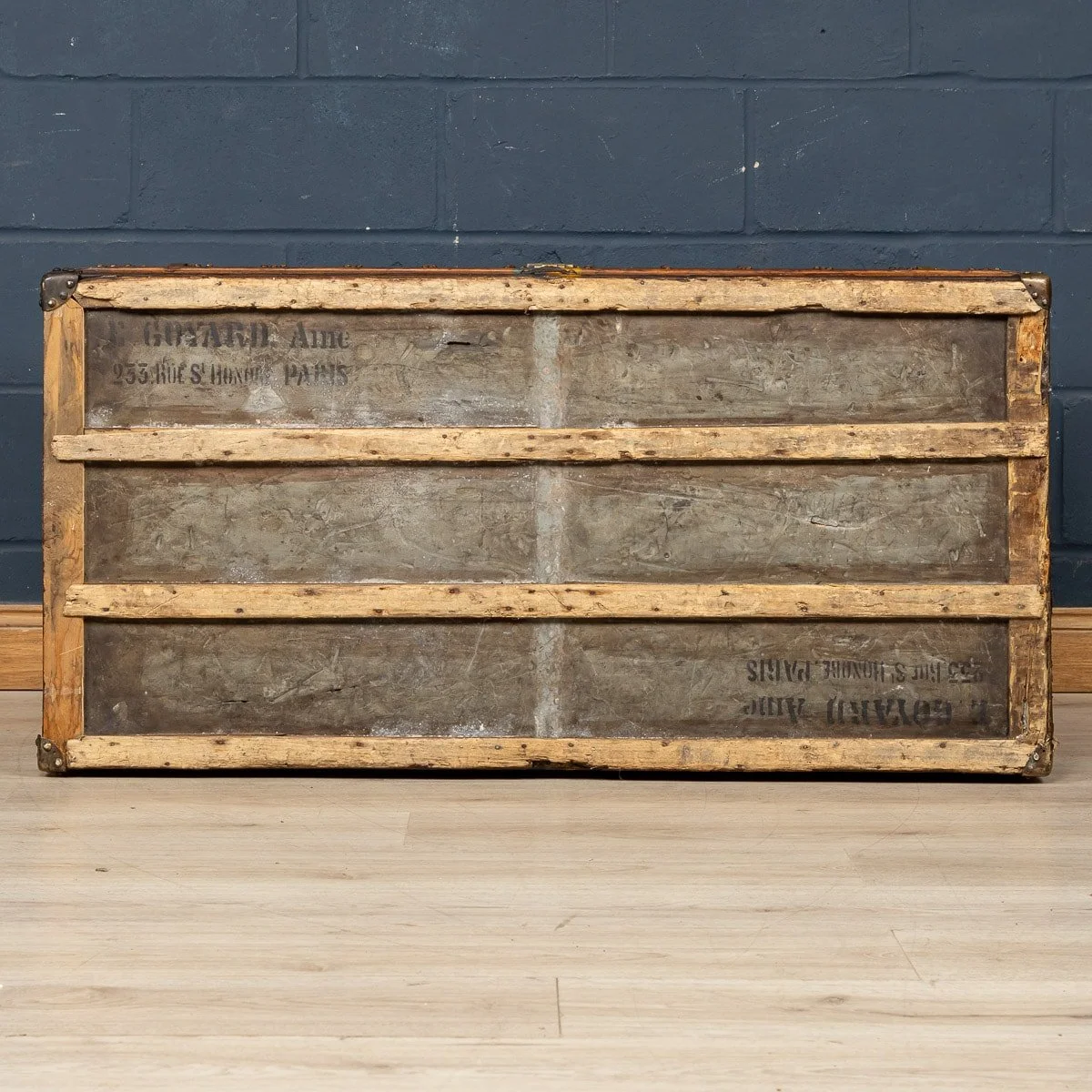 PUSHKIN ANTIQUES - A 20thC GOYARD COURIER TRUNK IN CHEVRON CANVAS, FRANCE c.1900 - 08.jpg