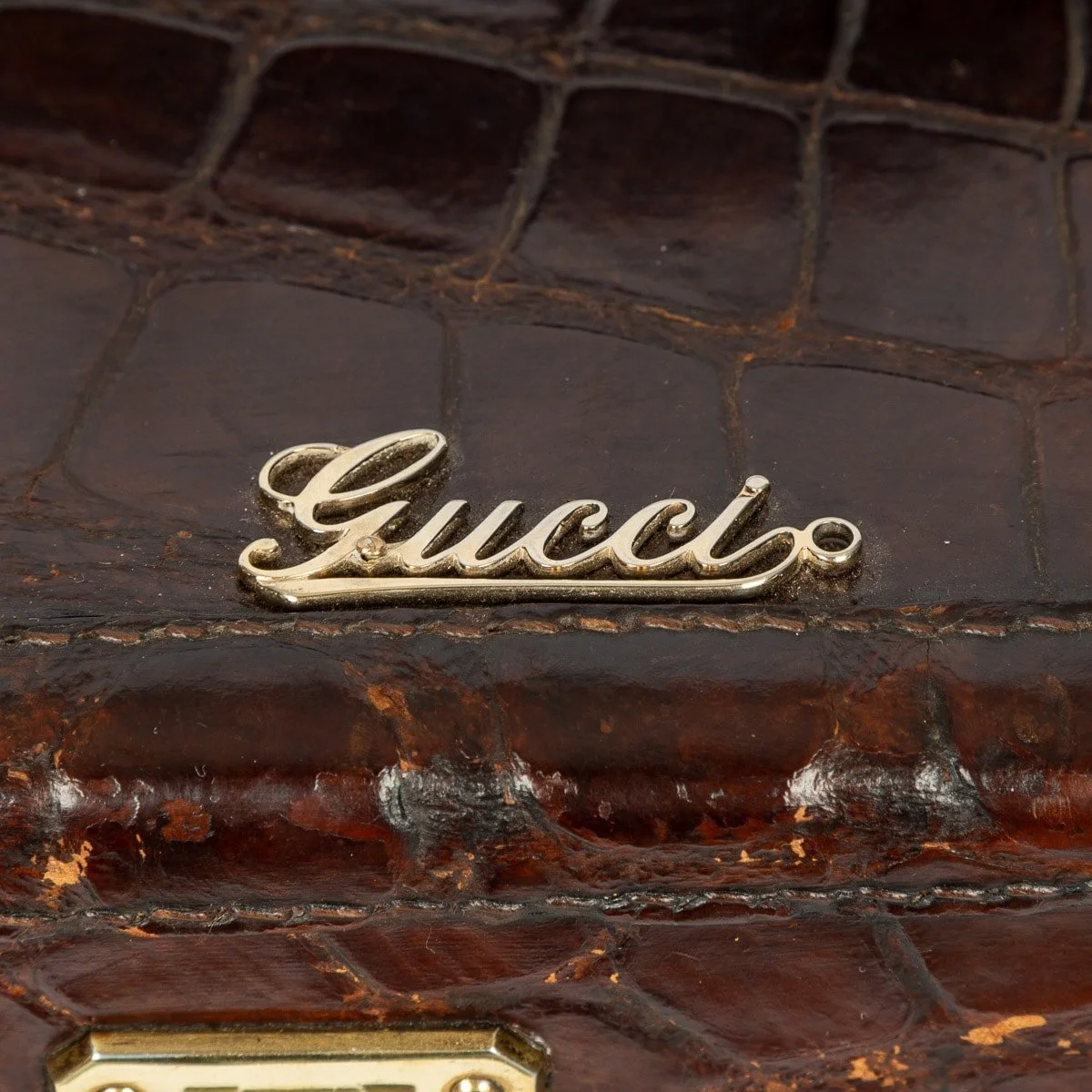 PUSHKIN ANTIQUES - MID 20thC GUCCI CROCODILE LEATHER & BRASS OVERNIGHT TRAVEL VANITY CASE c.1960 - 10.jpg