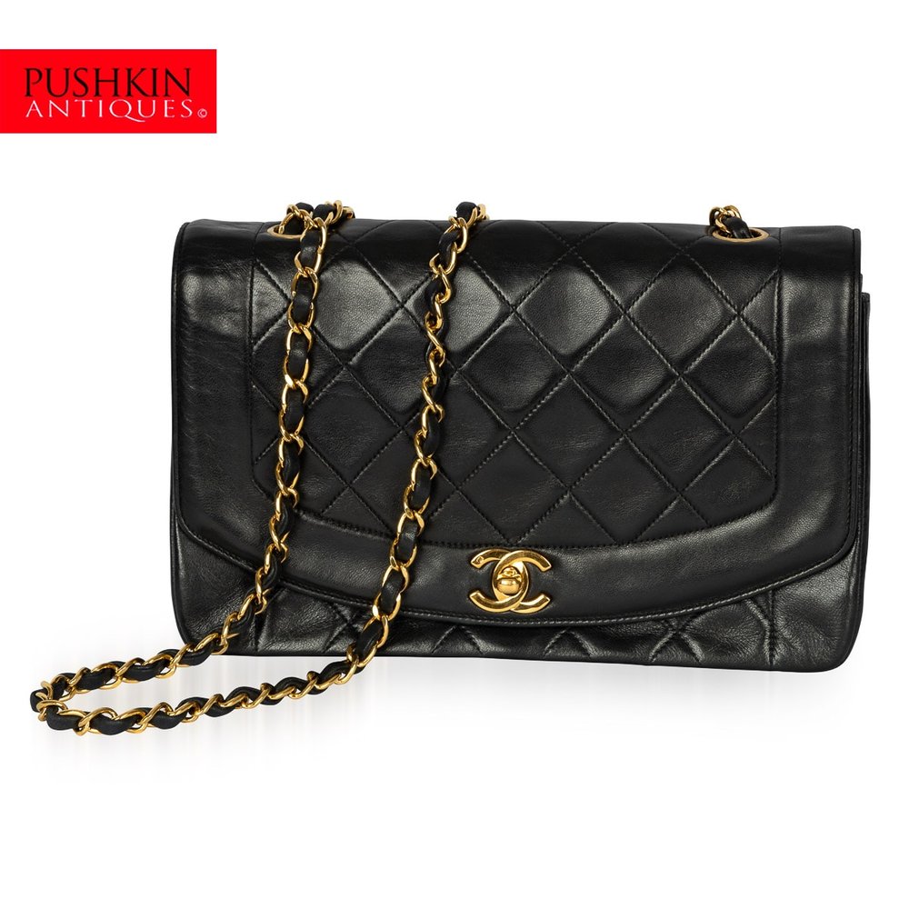 Chanel - Vintage Diana Flap Bag - Black Lambskin - GHW - Vintage
