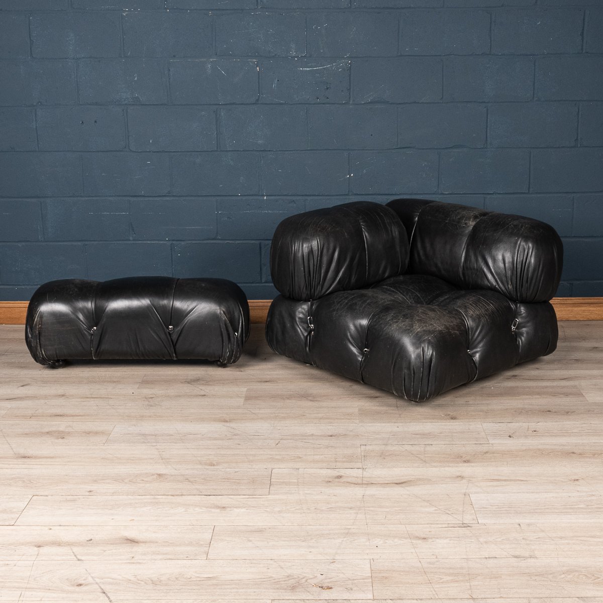 PUSHKIN ANTIQUES - 20thC CAMALEONDA LEATHER ARMCHAIR & FOOTSTOOL BY MARIO BELLINI FOR B&B ITALIA - 05.jpg