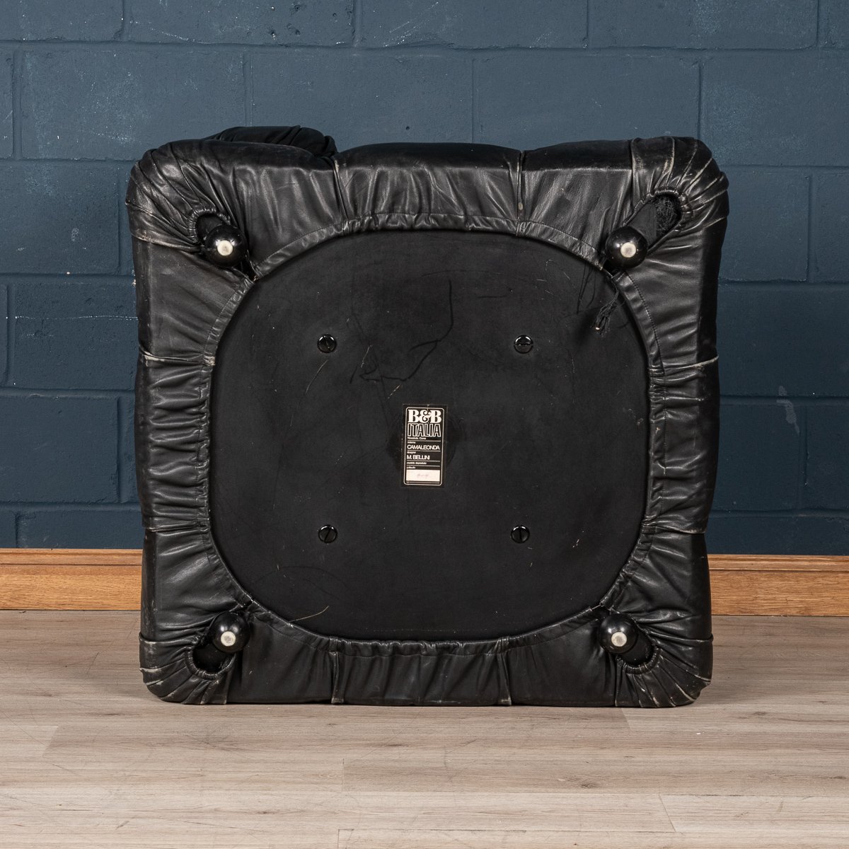 PUSHKIN ANTIQUES - 20thC CAMALEONDA LEATHER ARMCHAIR & FOOTSTOOL BY MARIO BELLINI FOR B&B ITALIA - 11.jpg