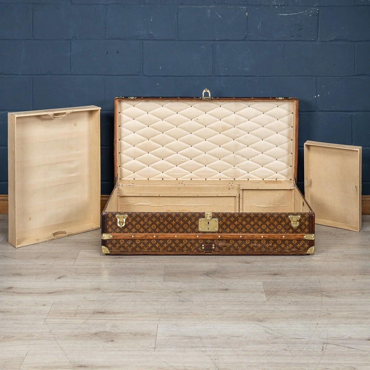 PUSHKIN ANTIQUES - ANTIQUE 20thC LOUIS VUITTON TRUNK, FRANCE c.1910 - 11.jpg