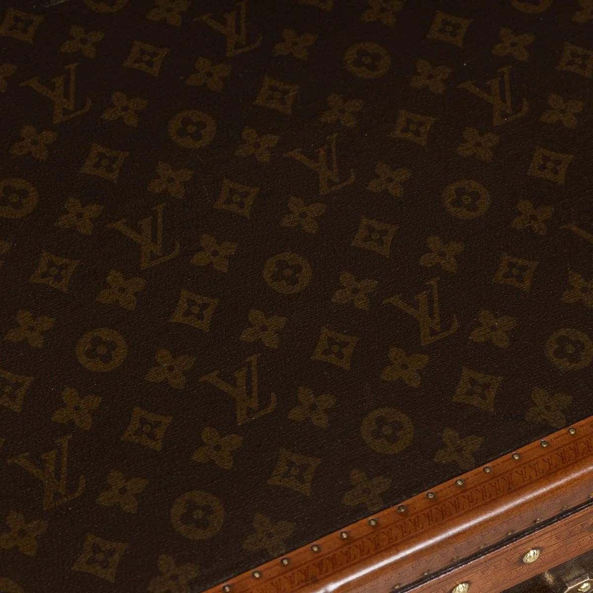 PUSHKIN ANTIQUES - 20thC LOUIS VUITTON SUITCASE IN MONOGRAM CANVAS, FRANCE - 28.jpg