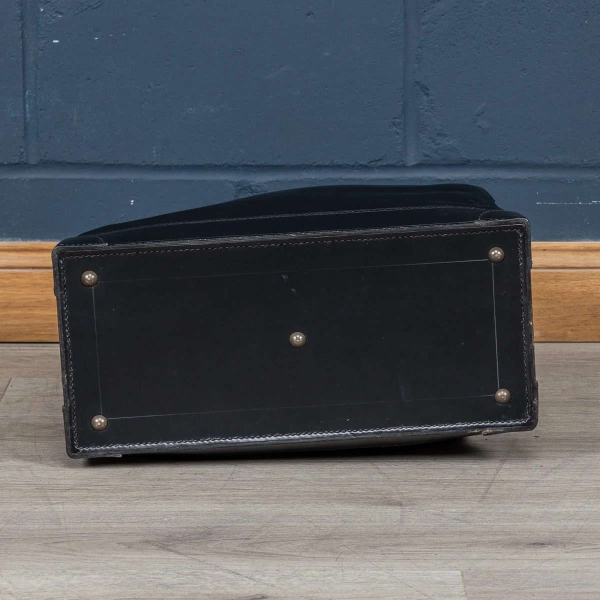 PUSHKIN ANTIQUES - 20thC LOUIS VUITTON STEAMER BAG IN EPI LEATHER CANVAS, MADE IN FRANCE - 08.jpg