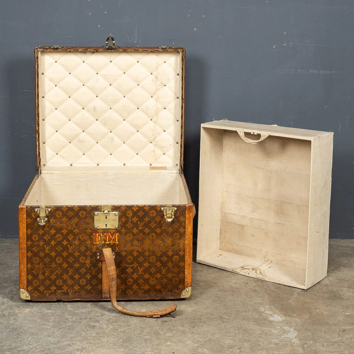 PUSHKIN ANTIQUES - 20thC LOUIS VUITTON HAT TRUNK IN MONOGRAM CANVAS, FRANCE c.1930 - 10.jpg