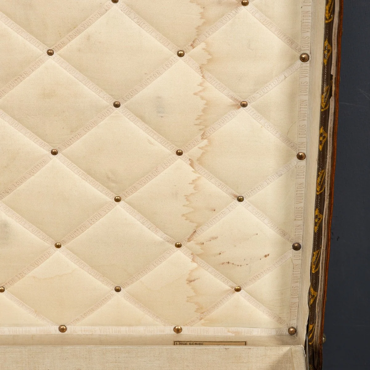 PUSHKIN ANTIQUES - 20thC LOUIS VUITTON HAT TRUNK IN MONOGRAM CANVAS, FRANCE c.1930 - 17.jpg
