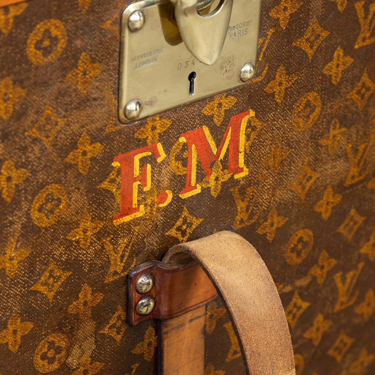 PUSHKIN ANTIQUES - 20thC LOUIS VUITTON HAT TRUNK IN MONOGRAM CANVAS, FRANCE c.1930 - 25.jpg