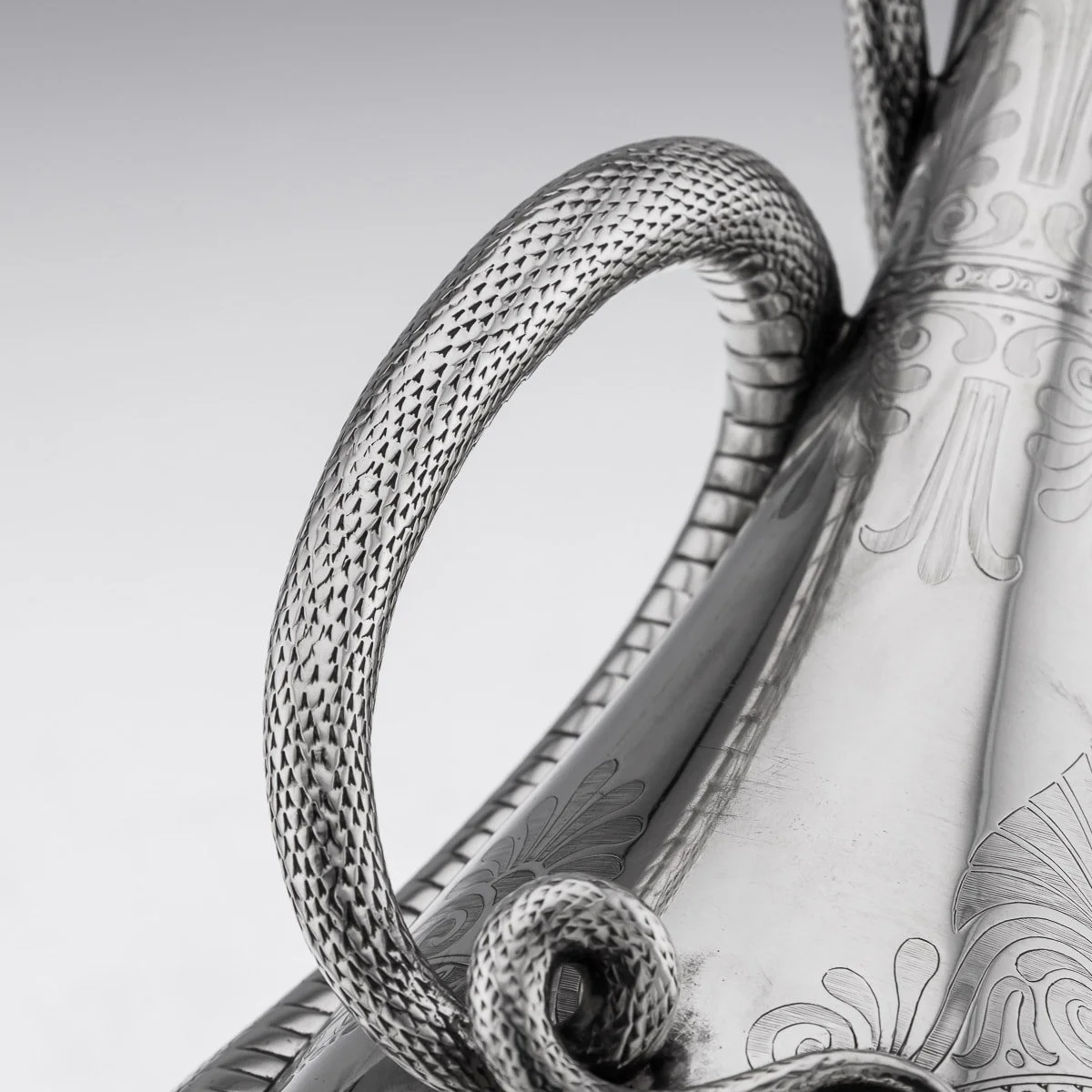 PUSHKIN ANTIQUES - ANTIQUE 19thC VICTORIAN SOLID SILVER SNAKE WINE JUG, BARNARDS c.1859 - 28.jpg