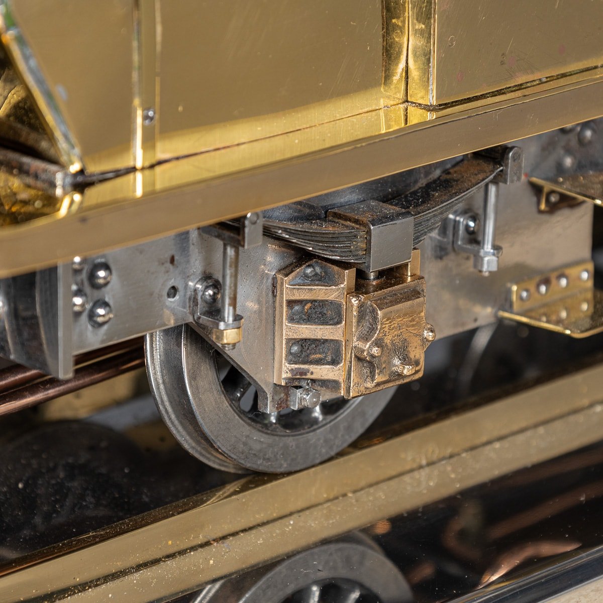 PUSHKIN ANTIQUES - 20th CENTURY BRASS MODEL GNR ATLANTIC 3 1:2 INCH GAUGE STEAM LOCOMOTIVE c.1930 - 49.jpg