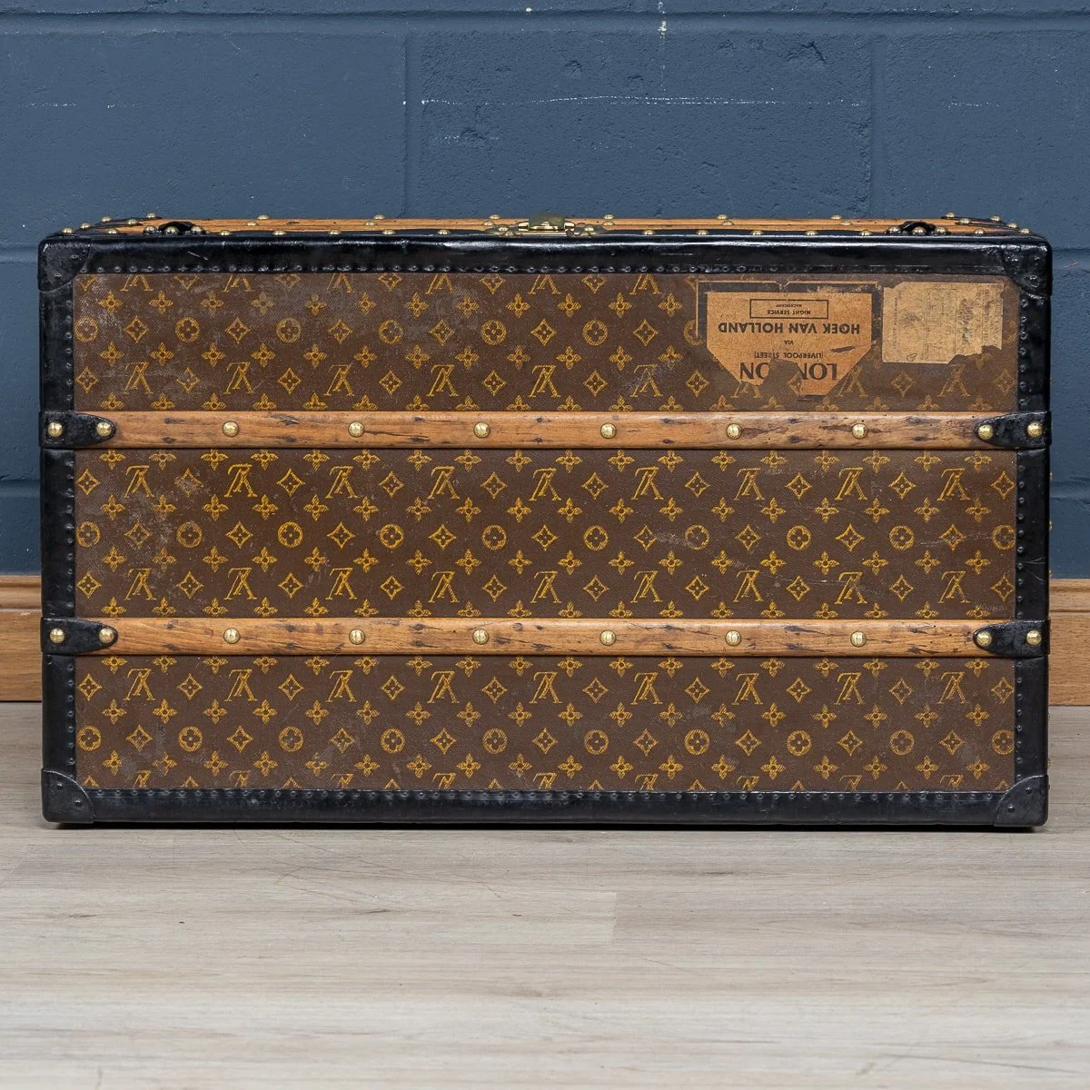 PUSHKIN ANTIQUES - 20th CENTURY LOUIS VUITTON COURIER TRUNK, FRANCE c.1930 - 09.jpg